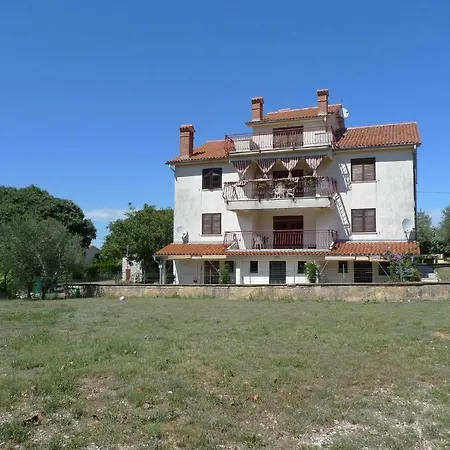 公寓 Smolica 拉宾